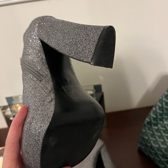 Platform Silver Glitter Disco Shoes dv by Dolce Vita Size 7 - Picture 6 of 7